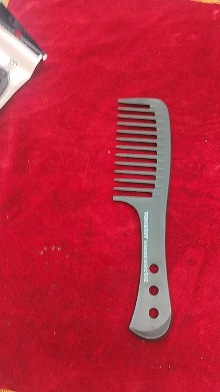 SALOON COMB TONI&GUY6112